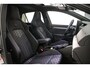 Volkswagen Golf R-Line Edition 1.5 eTSI 150pk DSG Automaat Panoramadak, Harman Kardon audio, Adaptive cruise control, LED matrix koplampen, Navigatie