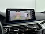 BMW 5-Serie Touring 530e xDrive Business Edition Plus | Panoramadak | Camera | Lederen Bekleding | Stoelverwarming + Stoelventilatie |
