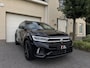 Volkswagen T-Roc 1.5 TSI 150pk DSG 3x R-Line BlackStyle Nieuw Model Panoramadak VirtualCockpit ACC Sportstoelen IQ-Light Ambientlight Keyless Camera Pdc