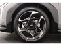 Kia EV4 Fastback GT-PlusLine 81.4 kWh - *DEMO* - Head-up Display - 360 Camera - Stoelverwarming/ventilatie - Glazen Schuif-/kanteldak - Elektrisch verstelbare voorstoelen - Dodehoekcamera - Fabrieksgarantie tot 2032 Direct leverbaar!