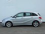 Mercedes-Benz B-klasse 180 Ambition Navigatie | Stoelverwarming | Sportvelgen | Clima | Cruise | Hoge zit !!