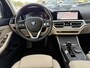 BMW 3-Serie 318i 156 PK Luxury Line Leder Wegklapbare Trekhaak LED HiFi pakket PDC