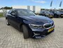 BMW 3-Serie 318i 156 PK Luxury Line Leder Wegklapbare Trekhaak LED HiFi pakket PDC