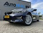 BMW 3-Serie 318i 156 PK Luxury Line Leder Wegklapbare Trekhaak LED HiFi pakket PDC