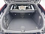 Volvo XC60 T8 Recharge Ultra Dark | 22" | Luchtvering | Bowers & Wilkins | Getint & Gelamineerd glas | Alarm | Head-up | Panoramadak | 360 Camera | Stoel/stuur/achterbankverwarming
