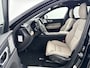 Volvo XC60 T8 Recharge Ultra Dark | 22" | Luchtvering | Bowers & Wilkins | Getint & Gelamineerd glas | Alarm | Head-up | Panoramadak | 360 Camera | Stoel/stuur/achterbankverwarming | Achterbank verwarmd | Achteruitrij assistent | Achteruitrijcamera