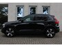 Volvo XC40 T4 Automaat Recharge R-Design | All Season banden | Panoramadak | Adaptieve Cruise Control | BLIS | Elek. Bed. voorstoel met Memory | Verwarmbaar stuurwiel | Verwarmbare voorstoelen | 360 graden camera | Harman Kardon geluidsinstallatie | Extra getint glas |