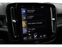 Volvo XC40 T4 Automaat Recharge R-Design | All Season banden | Panoramadak | Adaptieve Cruise Control | BLIS | Elek. Bed. voorstoel met Memory | Verwarmbaar stuurwiel | Verwarmbare voorstoelen | 360 graden camera | Harman Kardon geluidsinstallatie | Extra getint glas |