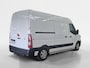 Renault Master T35 2.3 dCi 150 L2H2 Energy Work Edition | fabrieksgarantie | direct beschikbaar | Camera | Betimmering | Trekhaak | Navigatie | Financial lease voor € 484 |
