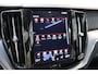 Volvo XC60 B5 250PK Momentum Exclusive | 360º | HK Audio | panoramadak | Black Pack | Adap Cruise | Head-Up