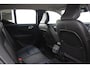Volvo XC40 B3 163PK AUT7 Core | Lederen Bekleding | Stoel & Stuurverwarming | Park Assist voor+achter & Camera | Google Services | Elektrische Achterklep | Full LED |