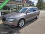 Skoda Superb Combi 2.0 TDI Elegance Xrnon Cruise PDC LMV Apk