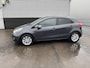 Kia Rio 1.2 CVVT Super Pack Navigatie, airconditioning, parkeersensoren achter, afneembare trekhaak, keyless, cruise control, Nieuw geleverd en volledig dealeronderhouden