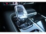 Volvo V60 T6 350PK Plug-in hybrid AWD Ultra Dark | Adaptieve Cruise Control met Pilot Assist | Premium audio by Harman Kardon | 360 graden camera | Elektrisch bedienbaar panoramisch schuif-/kanteldak | Stoelverwarming | Elektrische voorstoelen met geheugen | Stuurwielverwarming | Semi-elektrische trekhaak |