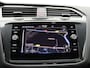 Volkswagen Tiguan 1.4 TSI e-hybrid Life Business 245PK DSG Led koplampen, adaptive cruise met travel assist, side assist, stuur-stoelverwarming, navigatie, 18" lichtmetaal