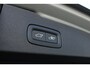 Volvo V60 2.0 T6 Plug-in Hybrid AWD Plus Dark | HEICO Sportuitlaat Met Klepbediening | HEICO Bodykit | Diffusor | Voorspoiler | Zijskirts | Spoorverbreders | 19 Inch Lichtmetalen Velgen | Lederen Bekleding | Panoramadak | Getint Glas | Elektrisch Verstelbare Voorstoelen Met Geheugen | High Performance Audiosysteem | Google Services |