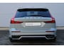 Volvo V60 2.0 T6 Plug-in Hybrid AWD Plus Dark | HEICO Sportuitlaat Met Klepbediening | HEICO Bodykit | Diffusor | Voorspoiler | Zijskirts | Spoorverbreders | 19 Inch Lichtmetalen Velgen | Lederen Bekleding | Panoramadak | Getint Glas | Elektrisch Verstelbare Voorstoelen Met Geheugen | High Performance Audiosysteem | Google Services |