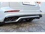 Volvo V60 2.0 T6 Plug-in Hybrid AWD Plus Dark | HEICO Sportuitlaat Met Klepbediening | HEICO Bodykit | Diffusor | Voorspoiler | Zijskirts | Spoorverbreders | 19 Inch Lichtmetalen Velgen | Lederen Bekleding | Panoramadak | Getint Glas | Elektrisch Verstelbare Voorstoelen Met Geheugen | High Performance Audiosysteem | Google Services |