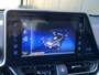 Toyota C-HR 1.8 Hybrid Bi-Tone Plus Trekhaak, dodehoek detectie, navigatie, stoel- & stuurverwarming, achteruitrij camera, parkeersensoren, lederen bekleding, Volledig dealeronderhouden