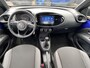Toyota Aygo X 1.0 VVT-i MT Play Apple CarPlay/Android Auto navigatie, achteruitrij camera, Nieuw geleverd, NL-auto, 1e eign. adaptieve cruise control,