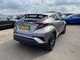 Toyota C-HR 1.8 Hybrid Executive Nieuw geleverd en dealeronderhouden, 1e eign. Stoel- & Stuurwielverwarming, achteruitrij camera, adaptieve cruise control, dodehoek detectie, keyless, Navigatie