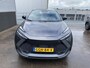 Toyota C-HR 1.8 Hybrid 140 Active Navigatie Apple CarPlay/Android Auto, dodehoek detectie, keyless, adaptieve cruise control, NL-auto! BTW-auto, 1e eign.