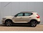 Volvo XC40 B4 Automaat Plus Dark | Verwarmbare voorstoelen | Verwarmbaar stuurwiel | Premium sound by Harman Kardon | Verwarmbaar voorruit | Semi elektrische trekhaak| 18 inch Lichtmetalen velgen