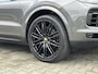 Porsche Cayenne 3.0 340 PK | Achteras besturing | Pano dak | Trekhaak | Leder dashboard | Luchtvering