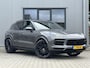 Porsche Cayenne 3.0 340 PK | Achteras besturing | Pano dak | Trekhaak | Leder dashboard | Luchtvering