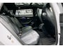 Volkswagen Passat R-Line Diesel | Trekhaak | Pano | Head-up | Stoelmassage |
