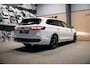 Volkswagen Passat R-Line Diesel | Trekhaak | Pano | Head-up | Stoelmassage |