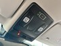 Renault Captur 1.6 E-Tech Plug-In Hybrid 160 Intens | Elektrische Stoelen | Trekhaak | Dakrails | Stoelverwarming | Groot Scherm | All Seasons | Navigatie | Climate Control | Achteruitrijcamera + Parkeersensoren | Luxe Versnellingspook | Apple CarPlay/Android Auto