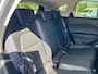 Renault Captur 1.6 E-Tech Plug-In Hybrid 160 Intens | Elektrische Stoelen | Trekhaak | Dakrails | Stoelverwarming | Groot Scherm | All Seasons | Navigatie | Climate Control | Achteruitrijcamera + Parkeersensoren | Luxe Versnellingspook | Apple CarPlay/Android Auto