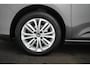 Citroën C4 BWJ 2015 1.2 131 PK PureTech Business TREKHAAK / NAVI / CLIMA / CRUISE / LMV / PDC / LICHT & REGEN SENSOR / 6 BAK
