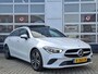 Mercedes-Benz CLA Shooting Brake 200 Business Solution Luxury | Navigatie | LM Velgen 17" | Elektrisch Glazen Panoramadak | Voorstoelen Verwarmd | Cruise Control | Airco |