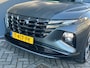 Hyundai Tucson 1.6 T-GDI 265pk PHEV Comfort Smart 4WD | Climate | Camera | Carplay | Keyless | Navigatie | Full - Led | Elek. Klep | Winterpakket | 19" Lichtmetaal | Krell Audio | Digitale Cockpit | Parkeer Assistent | Adapt. Cruisecontrol
