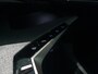 Peugeot 3008 1.6 plug-in Hybrid 195 Allure | AUTOMAAT | Navigatie | Achteruitrijcamera | Voorstoelen verwarmd