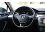 Volkswagen Passat Variant 1.4 TSI 126 PK Comfortline Business, Trekhaak, Massage, Adap. Cruise Control, Stoelverwarming