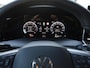 Volkswagen Golf Variant 1.5 eTSI R-Line Edition 150 pk DSG | Camera | Panoramadak | Stoel- en stuurverwarming | Keyless | LED | Adaptive cruise control