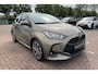 Toyota Yaris 1.5 Hybrid 130 Executive Stoel- & Stuur verwarming, HUD, Dodehoek detectie, Parkeersensoren rondom, JBL, LED, Leder met premium stof, Smart Key