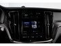 Volvo V60 2.0 T6 Plug-in hybrid AWD Ultra Dark | S/K-panodak | Bowers/Wilkens | Dig. Cockpit | Adapt. Cruise | Memory Stoelen | Elek. Klep | Stoel-+stuurverw. | 360 Camera | NAV+App. Connect | Elek. trekhaak | LM 19" |