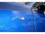 BMW 3-Serie Touring 320i M sport // Portimao Blue | BTW auto | Panoramadak | Trekhaak | Sfeerverlichting | CarPlay & Android Auto