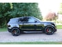 Land Rover Range Rover Sport 3.0 P510e First Edition | Pano | Meridian | Luchtvering | 4 Wiel sturing | 360 Camera | Massage stoelen | Stoel ventilatie | HUD | Glascoating |