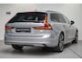 Volvo V90 T6 Plug-in hybrid AWD Plus Dark 350pk | Harman/Kardon | 360° Rondomzicht Parkeercamera | Stoelverwarming | Stuurverwarming | Lederen Sportstoelen | Getint Glas