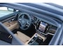 Volvo V90 T6 350PK Recharge AWD Plus Bright | Adaptieve Cruise Control met Pilot Assist | Luchtvering | Geventileerde voorstoelen | Harman Kardon audio | Elektrisch bedienbaar Panoramisch Schuif-/Kanteldak | Elektrische voorstoelen |Stoel- en stuurverwarming | Park Assist voor + achter | 360 Parkeercamera | Getint glas achter | Blind Spot Information System | Keyless Entry | Apple CarPlay | 20'' Lichtmetalen wielen