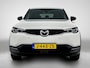 Mazda MX-30 e-SkyActiv 145 First Edition 36 kWh Navigatie | Camera achter | Stoelverwarming | PDC | Lichtmetaal