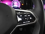 Volkswagen Golf 1.5 eTSI R-Line Business 150 pk | Achteruitrijcamera | Stoel en Stuur Verwarming | Apple Carplay Android Auto l Cruise Control Adaptief | 17" LMV