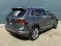 Volkswagen Tiguan 2.0 TSI 4Motion Highline R-Line * Panoramadak * Navigatie * Parkeercamera *