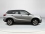 Suzuki Vitara 1.4 Boosterjet Select Smart Hybrid Afneembare Trekhaak | Adaptieve Cruise Control | Climate Control | All Seasonbanden | Apple CarPlay $ Android Auto | Stoelverwarming | Fabrieksgarantie t/m juni 2030