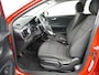 Kia Stonic 1.0 T-GDi MHEV DynamicPlusLine Navigatie - Camera - Climate control - Privacy glass - Keyless entry - Trekhaak - Fabrieksgarantie tot 02-2028